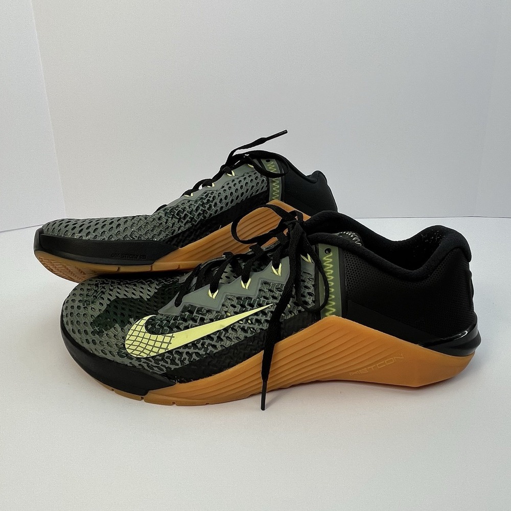 Nike Metcon 6 Mens Size 10 Green Camo Black Gum Athletic Training Shoes Sneakers